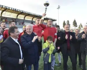 Dursunbey Belediyespor 'Namağlup' şampiyon oldu!