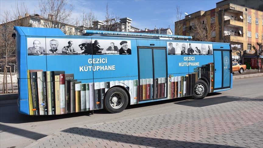 Kültür ve Turizm Bakanlığı'ndan Balıkesir'e 'Gezici Kütüphane'