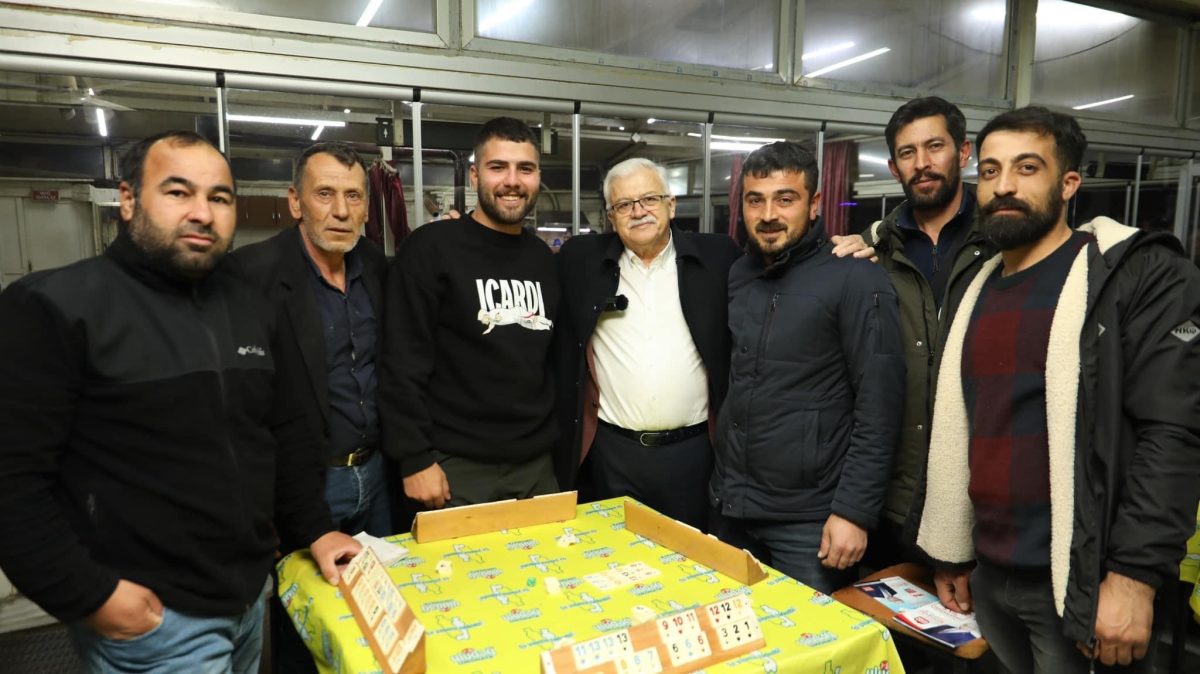 Ali Kemal Deveciler, seçim çalışmalarına mahalle ziyaretleri ile devam ediyor