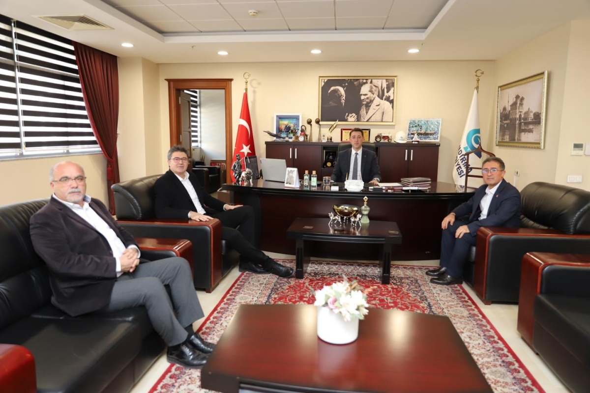 Ensar Aytekin'den Bandırma Belediye Başkanı Tolga Tosun'a ziyaret