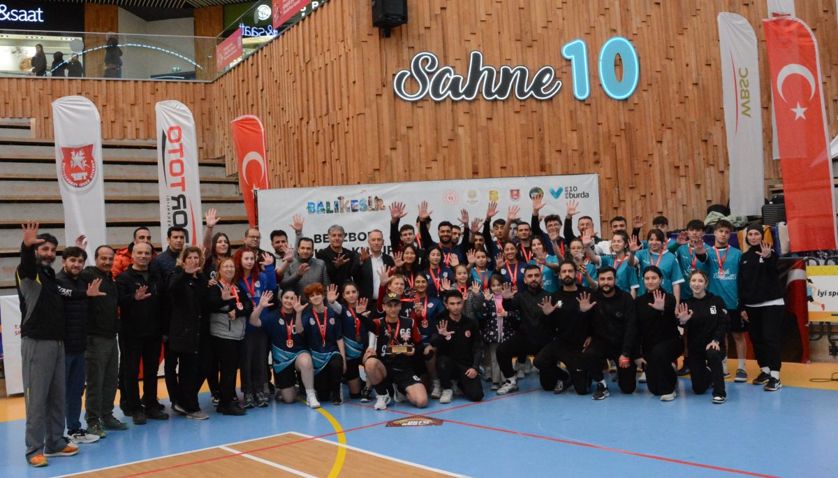 Büyükler Beyzbol5 Kulüpler Türkiye Şampiyonası Balıkesir'de sona erdi
