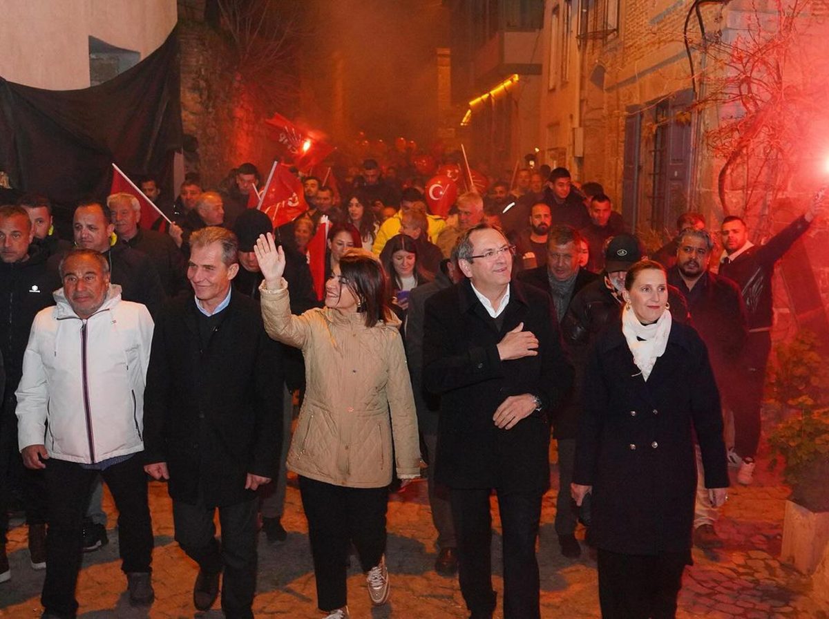CHP Genel Başkan Yardımcısı Gamze Taşçıer'den Mesut Ergin'e destek