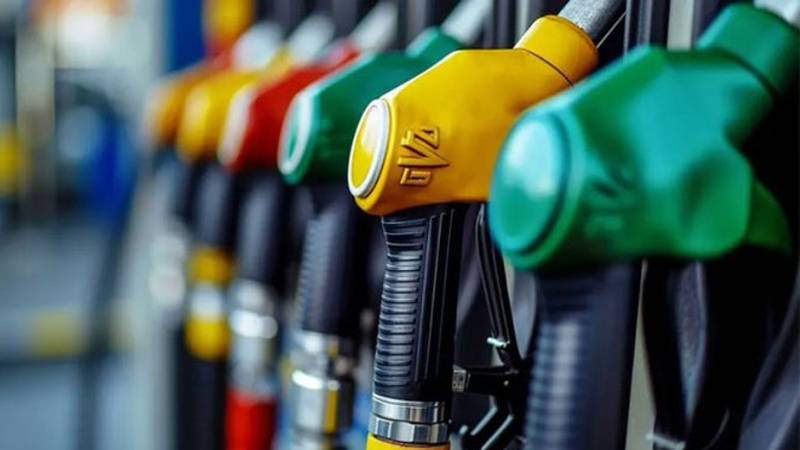 Benzin ve motorin fiyatlarına yeniden zam gelebilir!