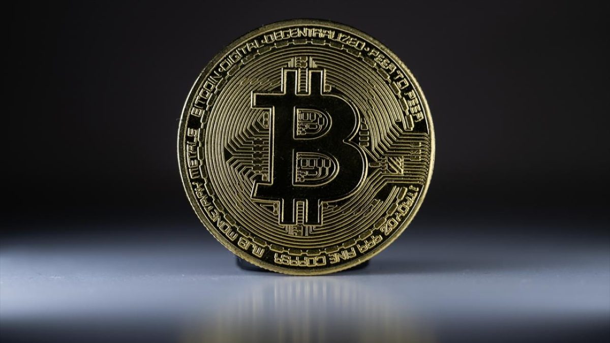 Bitcoin, kar satışlarının etkisiyle 63 bin dolara kadar geriledi