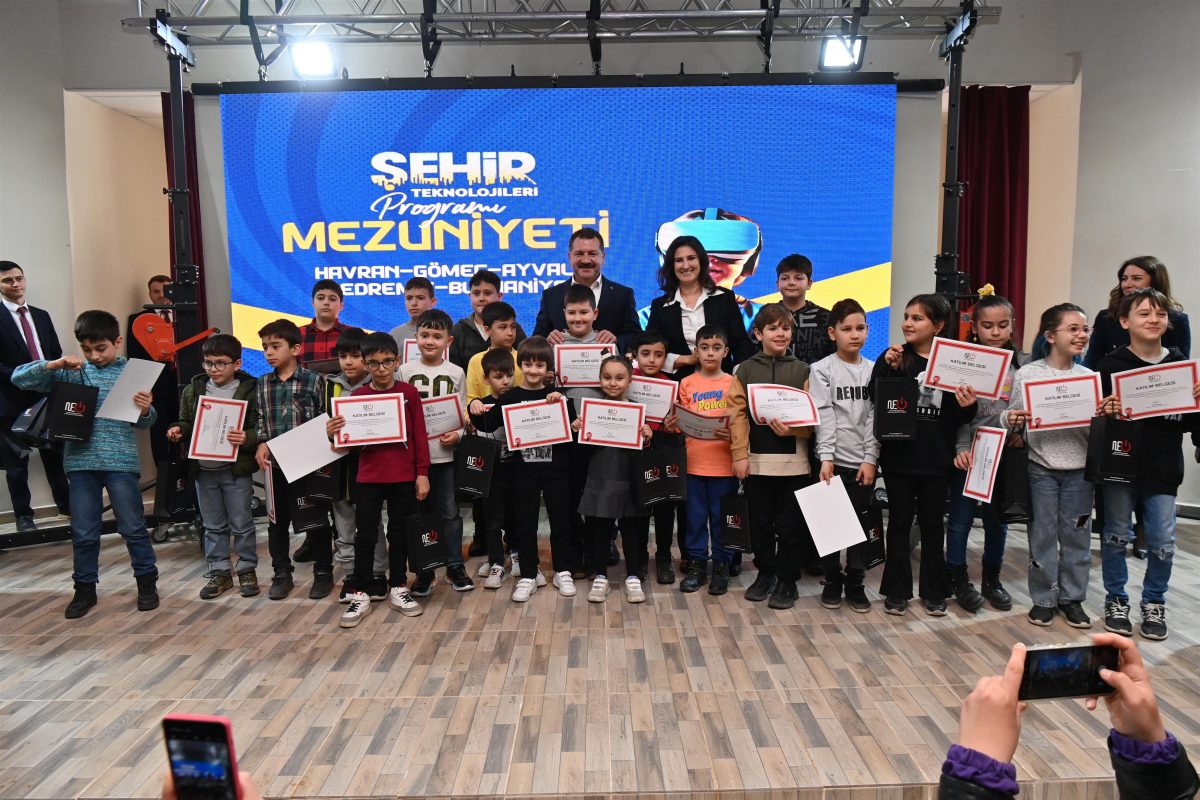 Balıkesir Büyükşehir Belediyesi, kodlama eğitimleriyle 2.612 çocuğa ulaştı