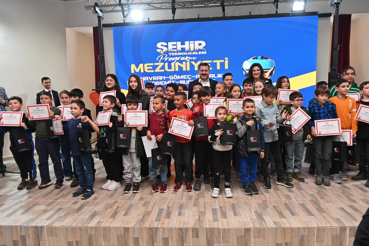 Balıkesir Büyükşehir Belediyesi, kodlama eğitimleriyle 2.612 çocuğa ulaştı