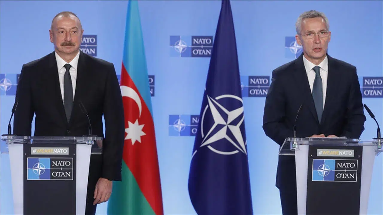NATO Genel Sekreteri Stoltenberg, Azerbaycan'da