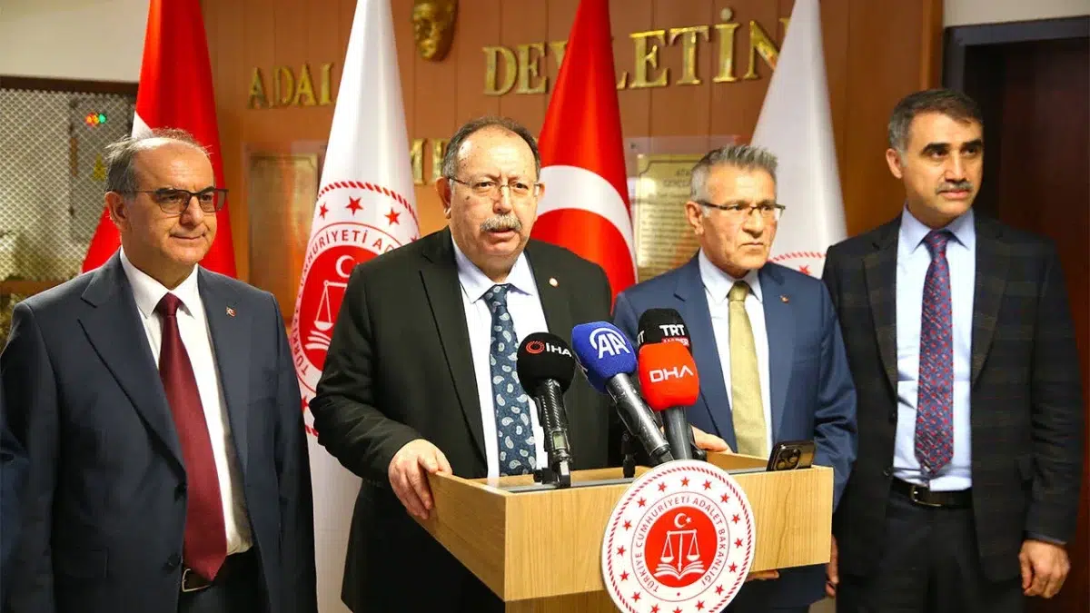 YSK Başkanı Yener'den Yerel Seçim açıklaması: ''Tüm okullarımız ve konteyner alanlarımız seçime hazır haldedi''