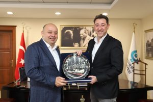 Gönen Belediye Başkanı İbrahim Palaz, Tolga Tosun'u ziyaret etti