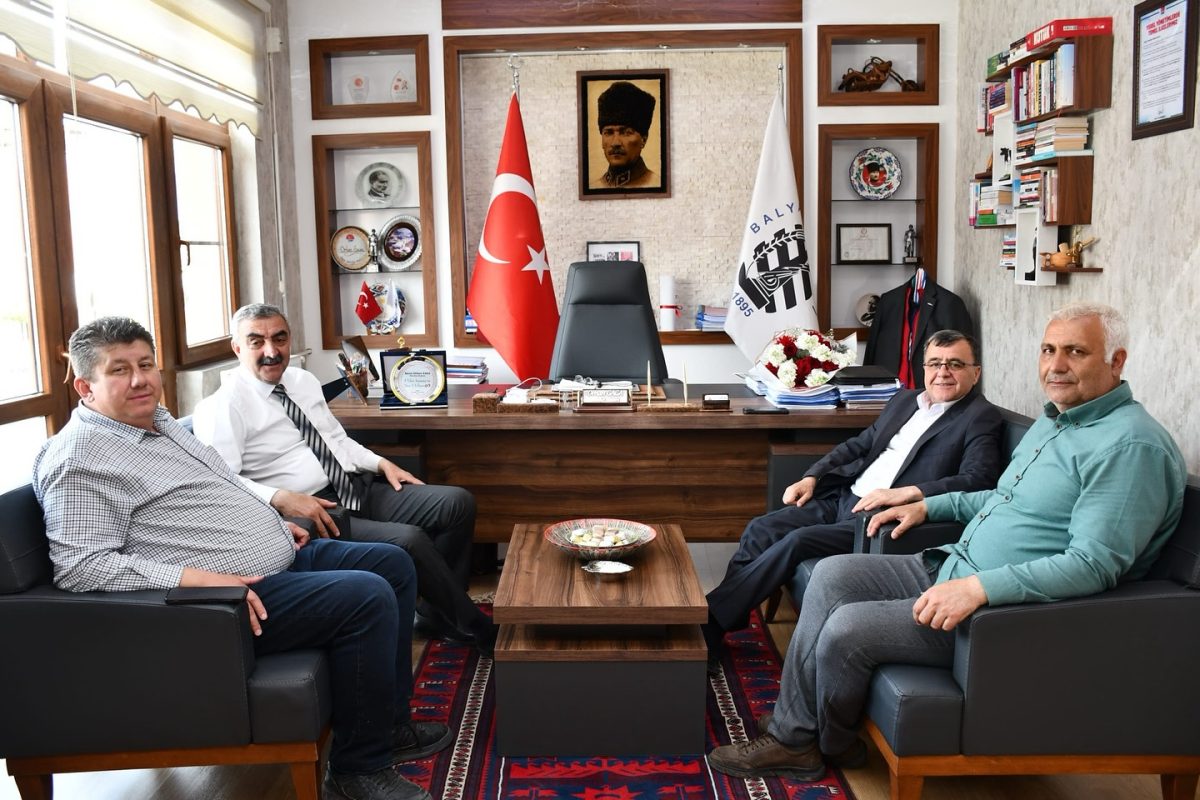 Altıeylül Belediye Başkanı seçilen Hakan Şehirli, ilk ziyaretini Balya'ya yaptı