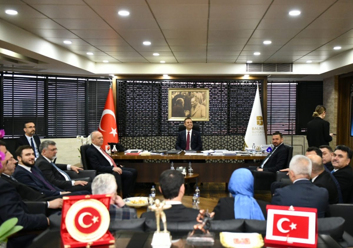 Ak Partili Meclis Üyelerinden Ahmet Akın'a ziyaret