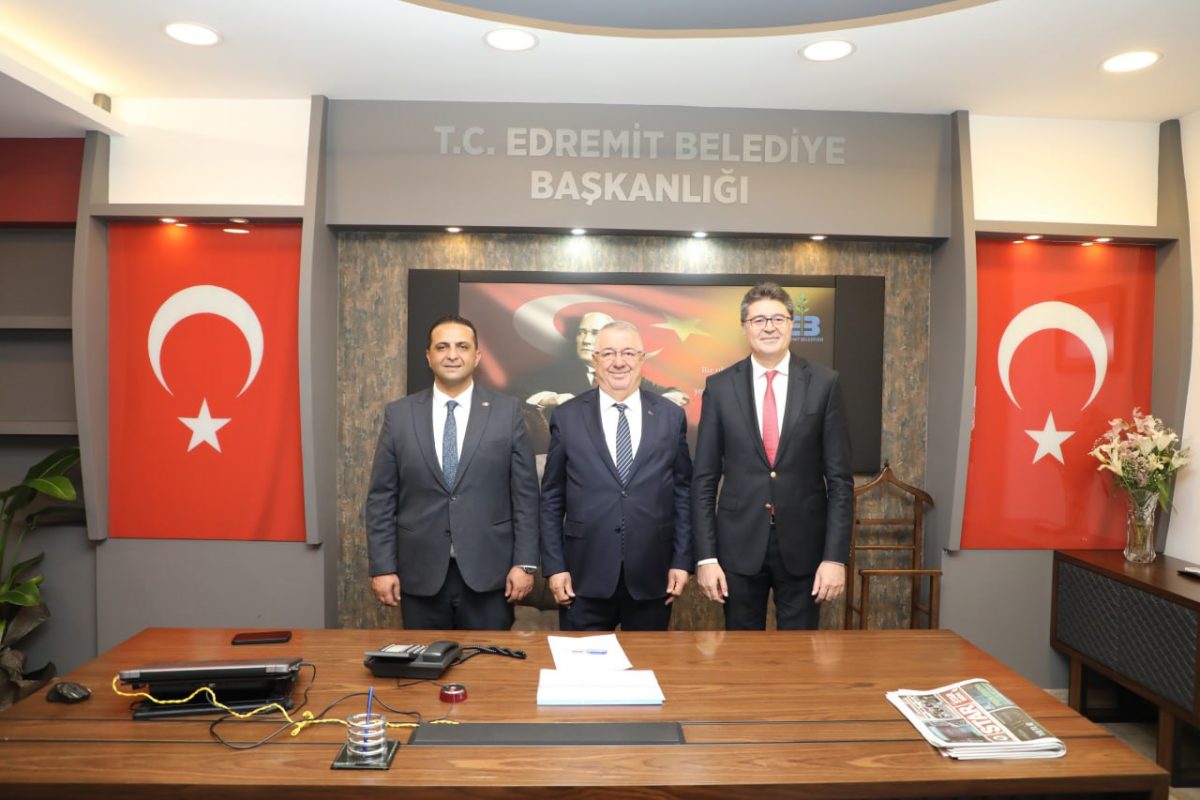 CHP Genel Başkan Yardımcısı Ensar Aytekin’den Mehmet Ertaş’a hayırlı olsun ziyareti