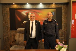 Edremit İlçe Emniyet Müdürü ve İlçe Jandarma Komutanı'ndan Mehmet Ertaş'a hayırlı olsun ziyareti