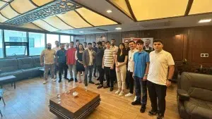 Ak Parti Gençlik Kolları'ndan istifa eden 20 kişi CHP'ye katıldı
