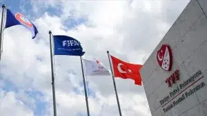 Süper Lig kulüpleri TFF'nin olağanüstü seçimli genel kurula gitmesi için imza topluyor