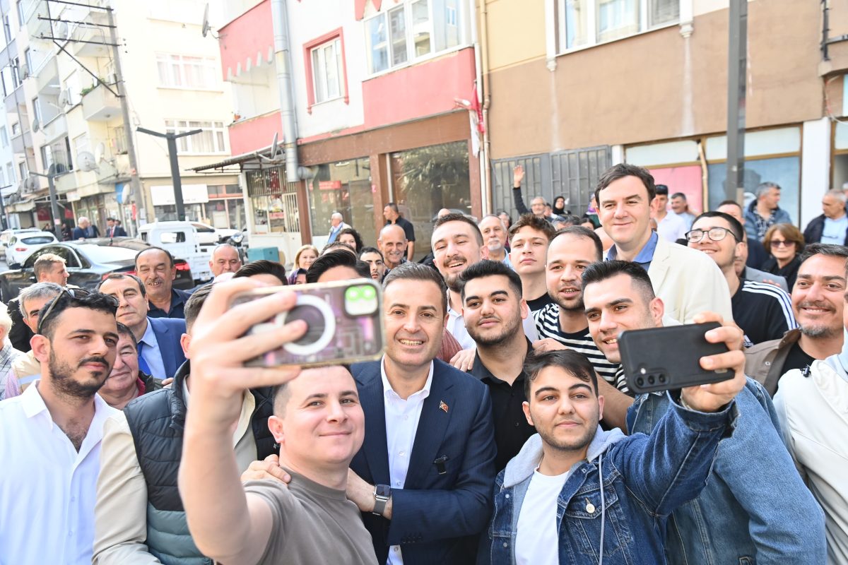 Ahmet Akın Ramazan Bayramı'nda Balıkesir'deki vatandaşlarla buluşmaya devam ediyor