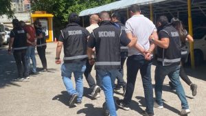 Balıkesir'de kaçakçılık operasyonlarında yakalanan 4 zanlı tutuklandı