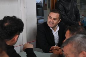 Başkan Ahmet Akın, Kepsut Hotaşlar'da vatandaşlarla bir araya geldi.