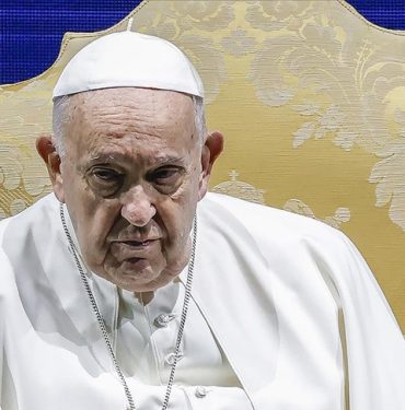 Papa'dan İran Cumhurbaşkanı Reisi için taziye mesajı